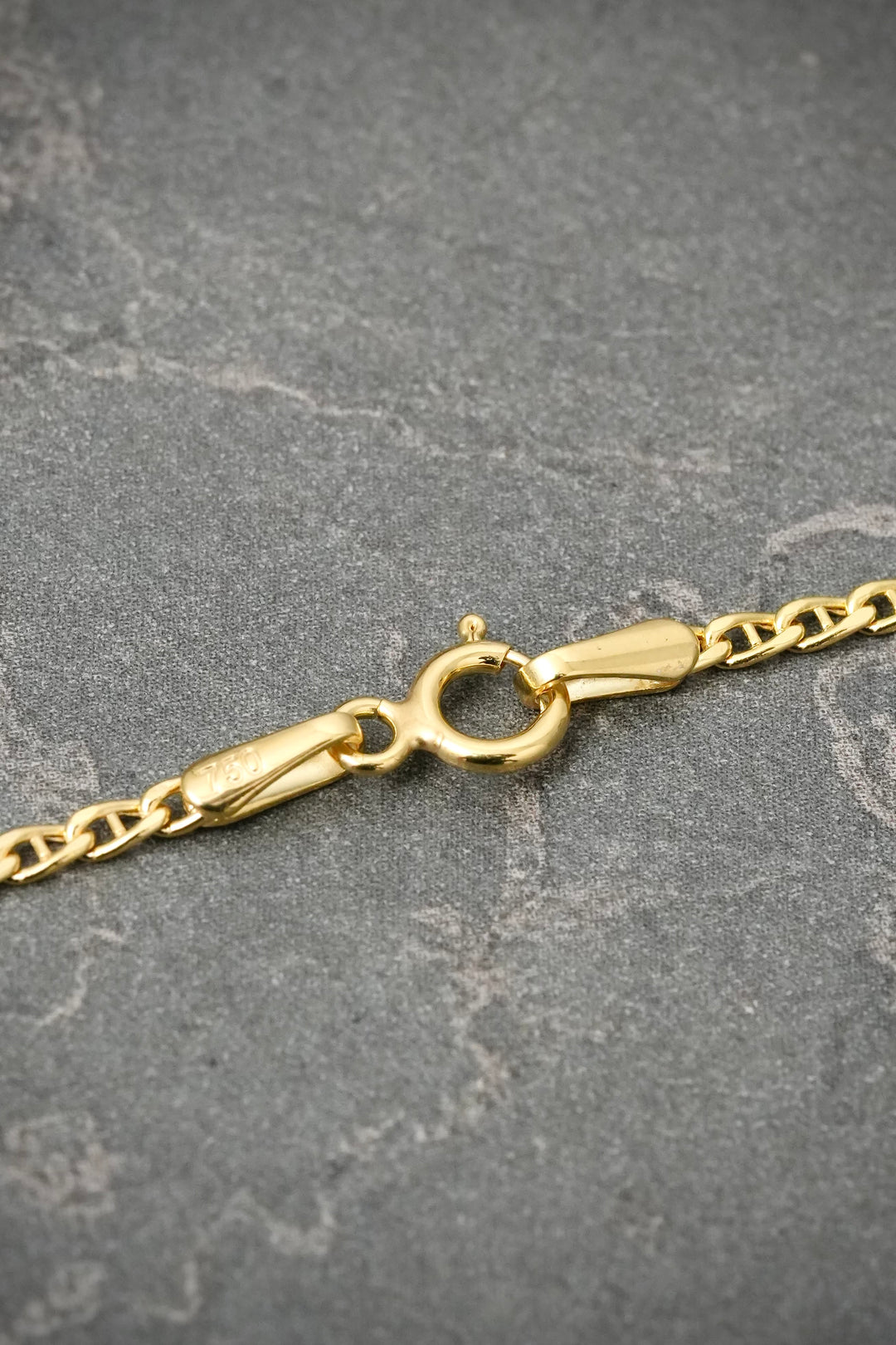 Cadena Escalera 1.95gr / 45cm / 1.8mm — Oro Amarillo