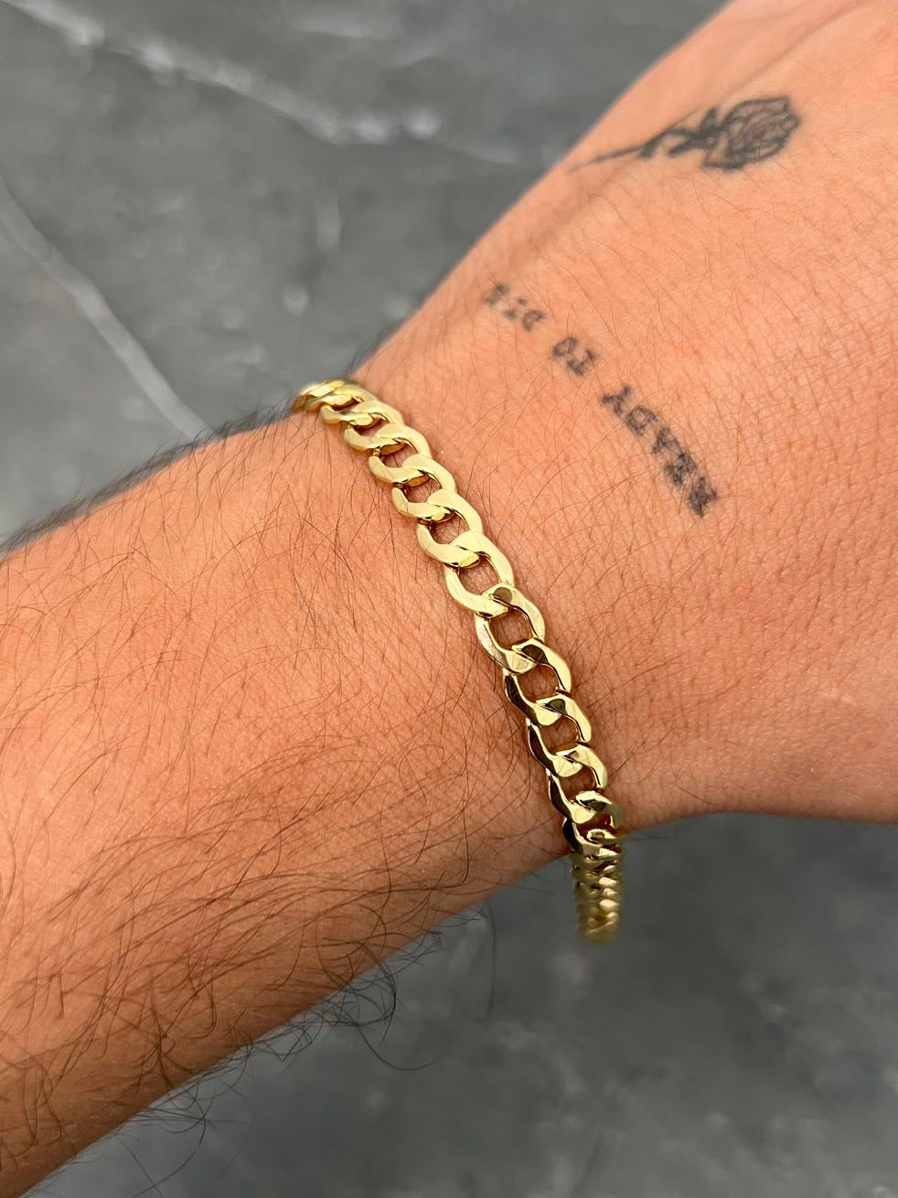 Pulso cubano 7gr / Largo 20cm — Oro Amarillo