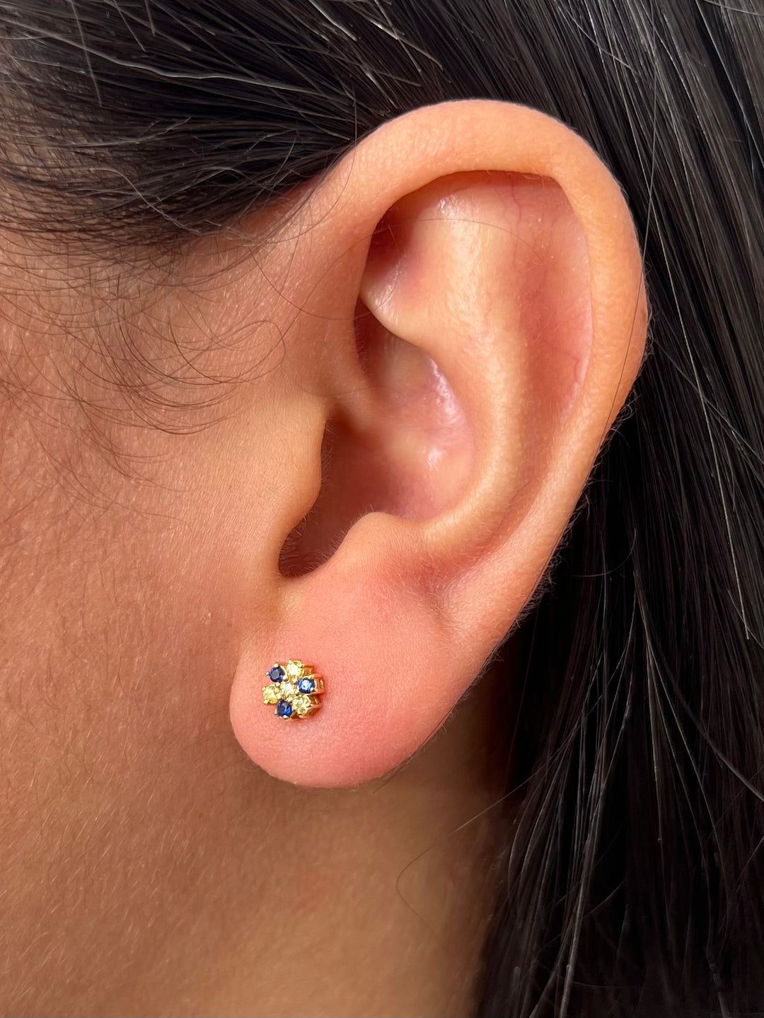 Topos flor con swarovski amarillo y azul 1.6gr / Largo 0.5cm — Oro Amarillo