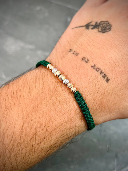 Pulsera hilo verde con bolas diamantadas 0.75gr — Dos Oros