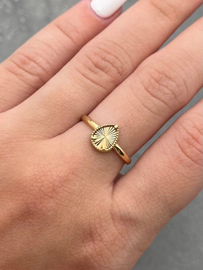 Anillo Gota Diamantada 1gr / Talla 6 3/4 — Oro Amarillo