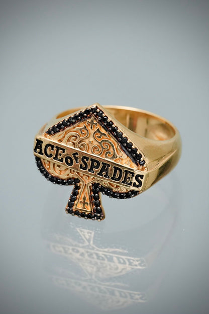 Anillo as de espadas con swarovski negro 8.45gr / Talla 10 1/4 — Oro Amarillo