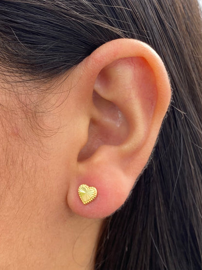 Topos corazon diamantados 0.7gr / Largo 0.7cm — Oro Amarillo