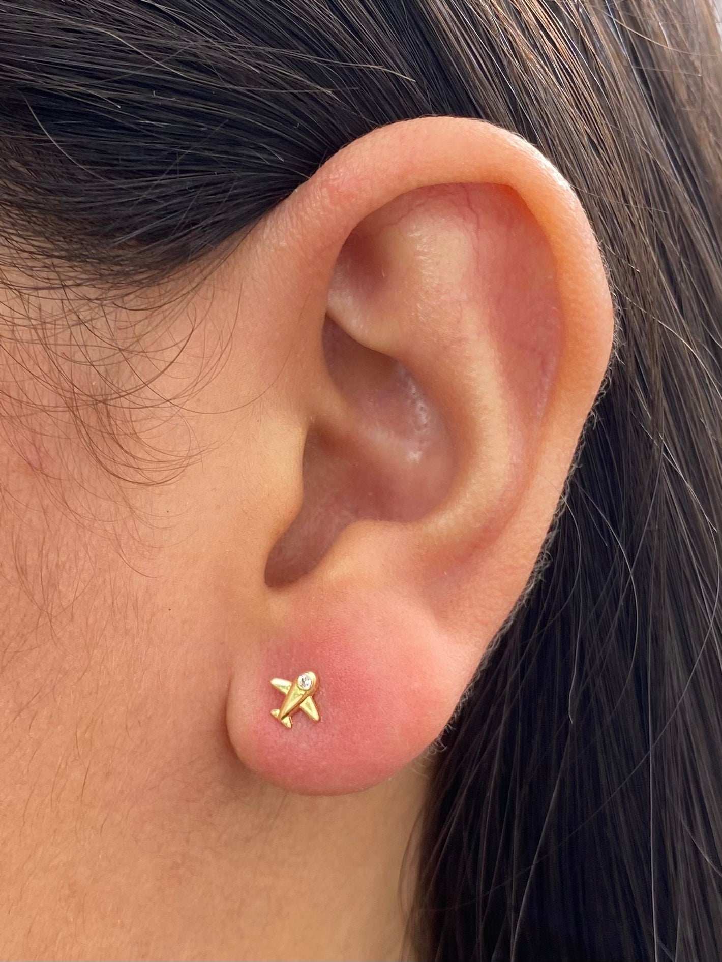 Topos avion con swarovski blanco 0.55gr / Largo 0.6cm — Oro Amarillo