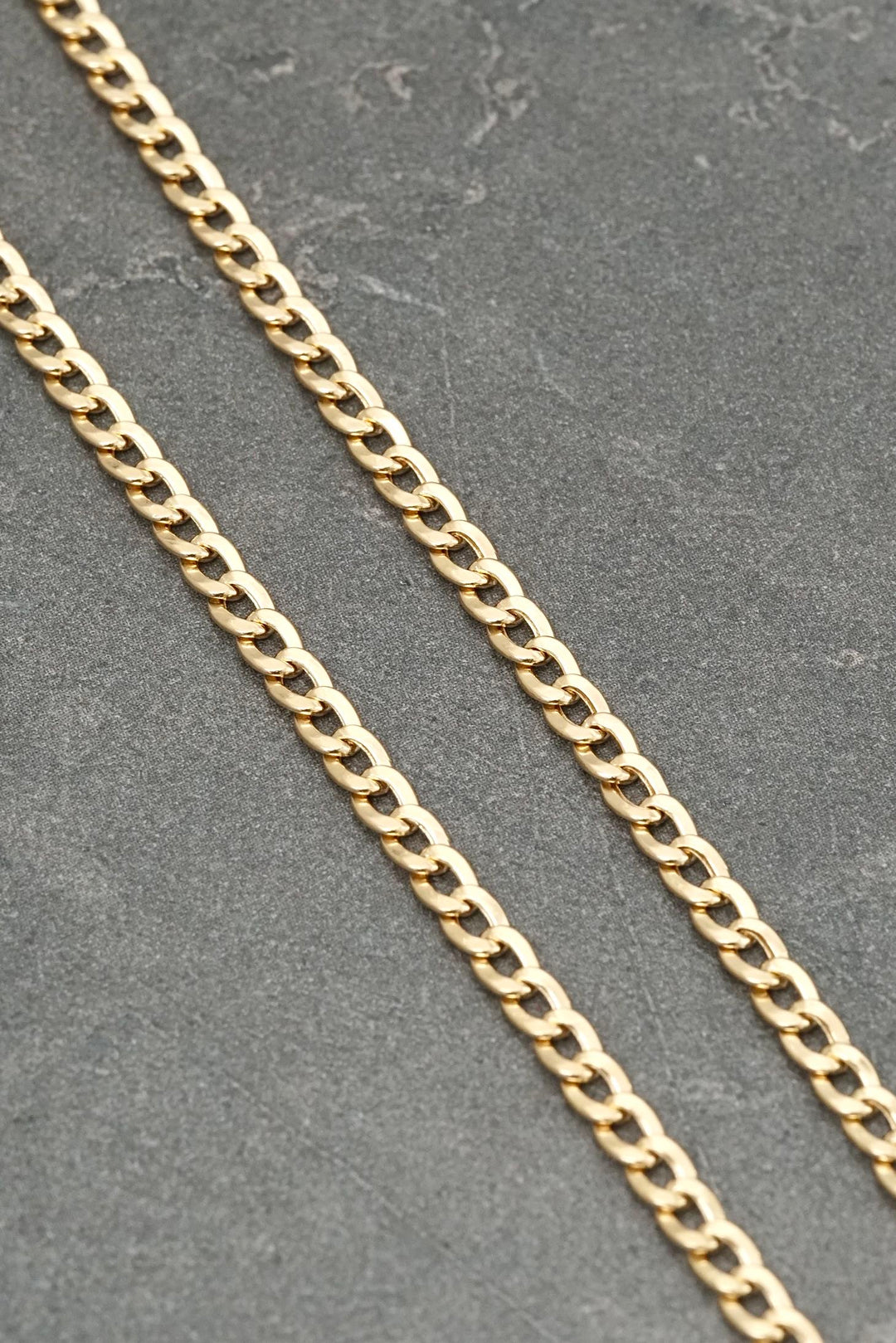 Cadena Mini Cubana 1.7gr / Largo 45cm — Oro Amarillo