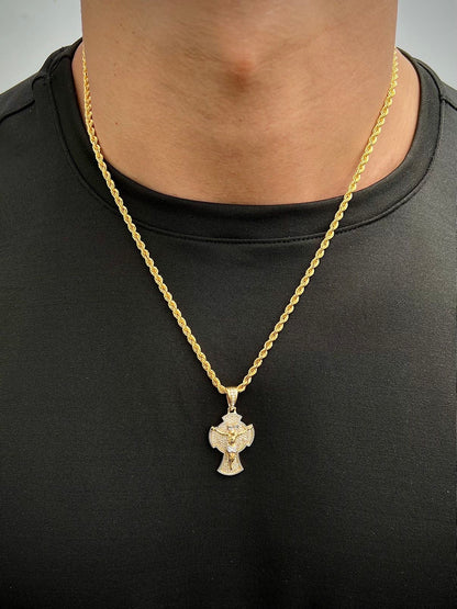 Dije cruz con cristo y swarovski blanco 7.15gr / Largo 4cm — Oro Amarillo