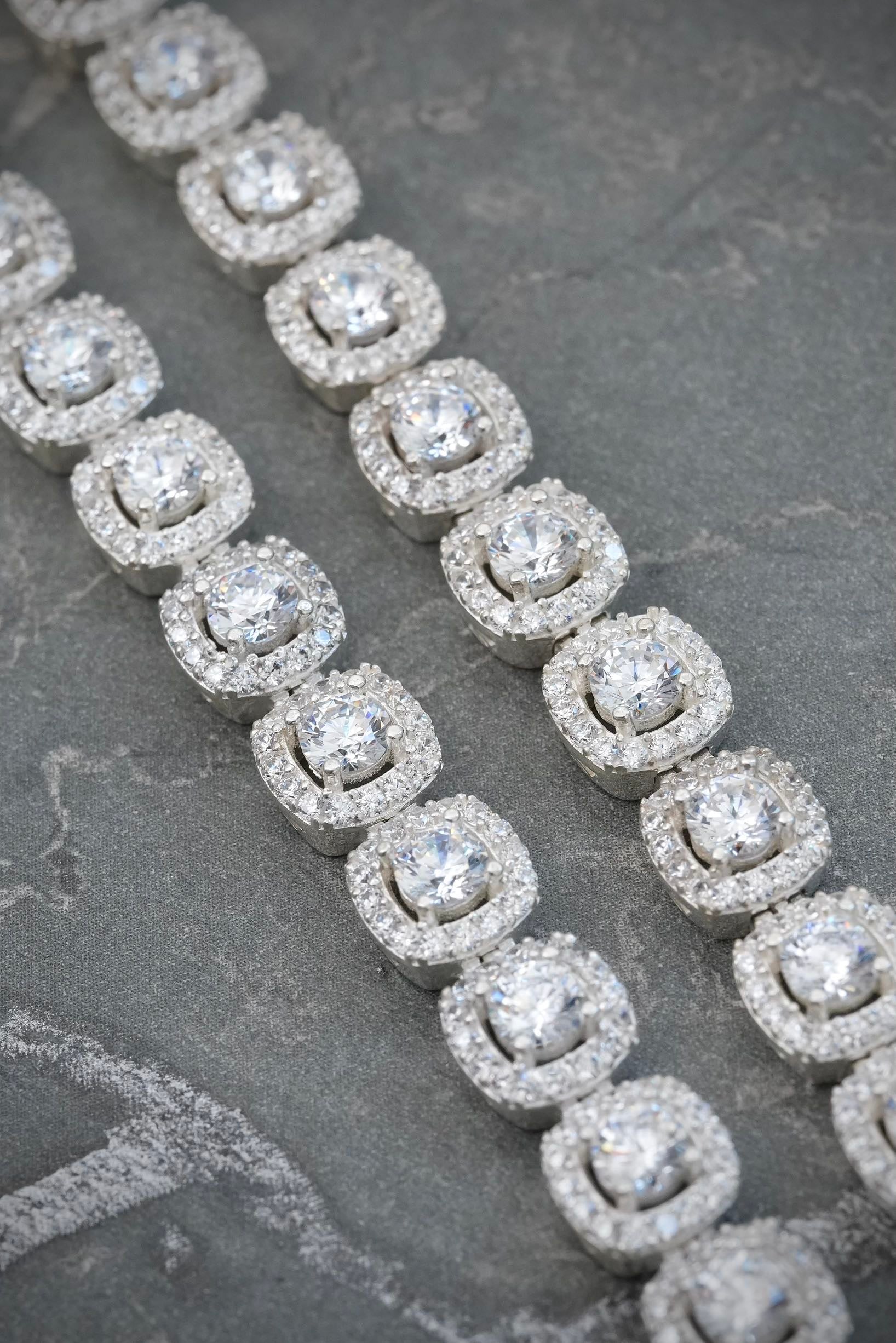 Cadena tenis con swarovski blanco 58.45gr / Largo 50cm / Plata B