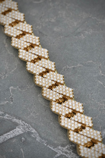 Cadena cubana con 1865pts de diamantes 243gr / Largo 45cm / Oro Amarillo (Joya) M