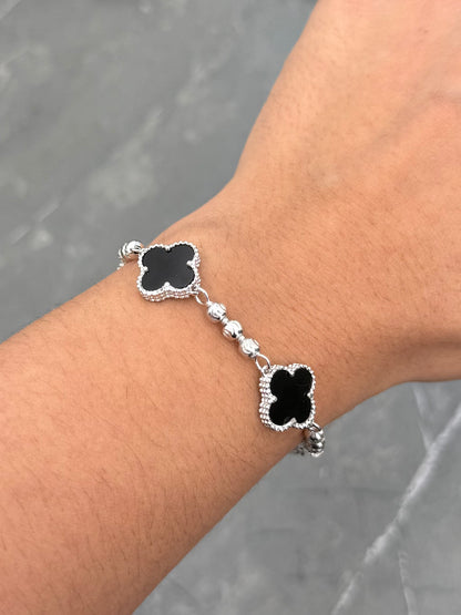 Pulso Lucky Clover Piedra Negra 12.7gr / 20cm / 14mm — Oro Blanco