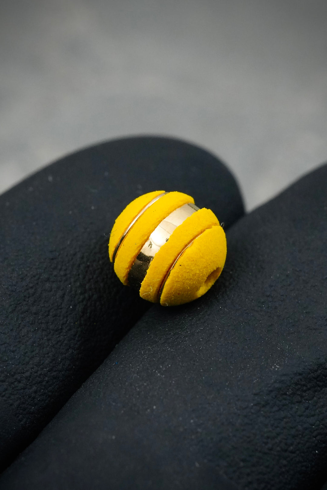 Neoro Amarillos 3 Rayas 0.19gr / 7mm — Oro Amarillo