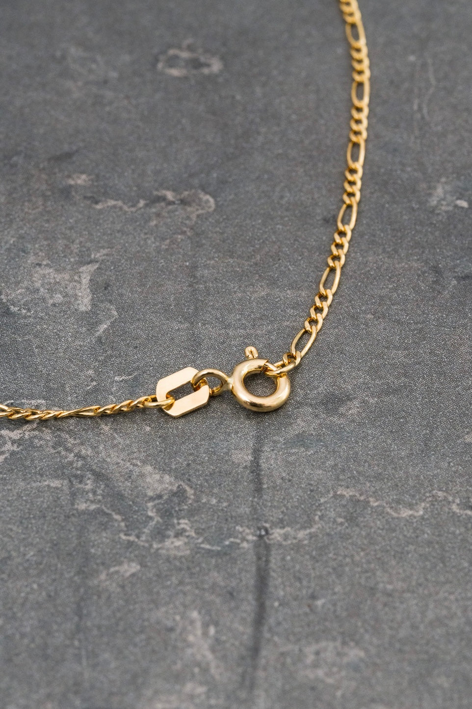 Cadena mini figaro 1.35gr / Largo 60cm / Oro Amarillo italy +1 M