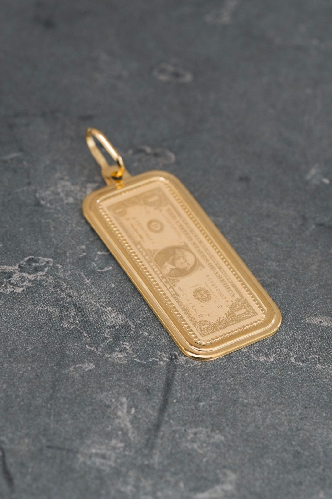 Dije dolar 2.25gr / Largo 4.1cm — Oro Amarillo