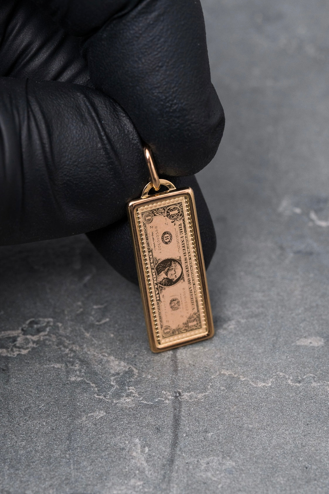 Dije dolar 1.05gr / Largo 2.9cm / Oro Rosado italy +4 M