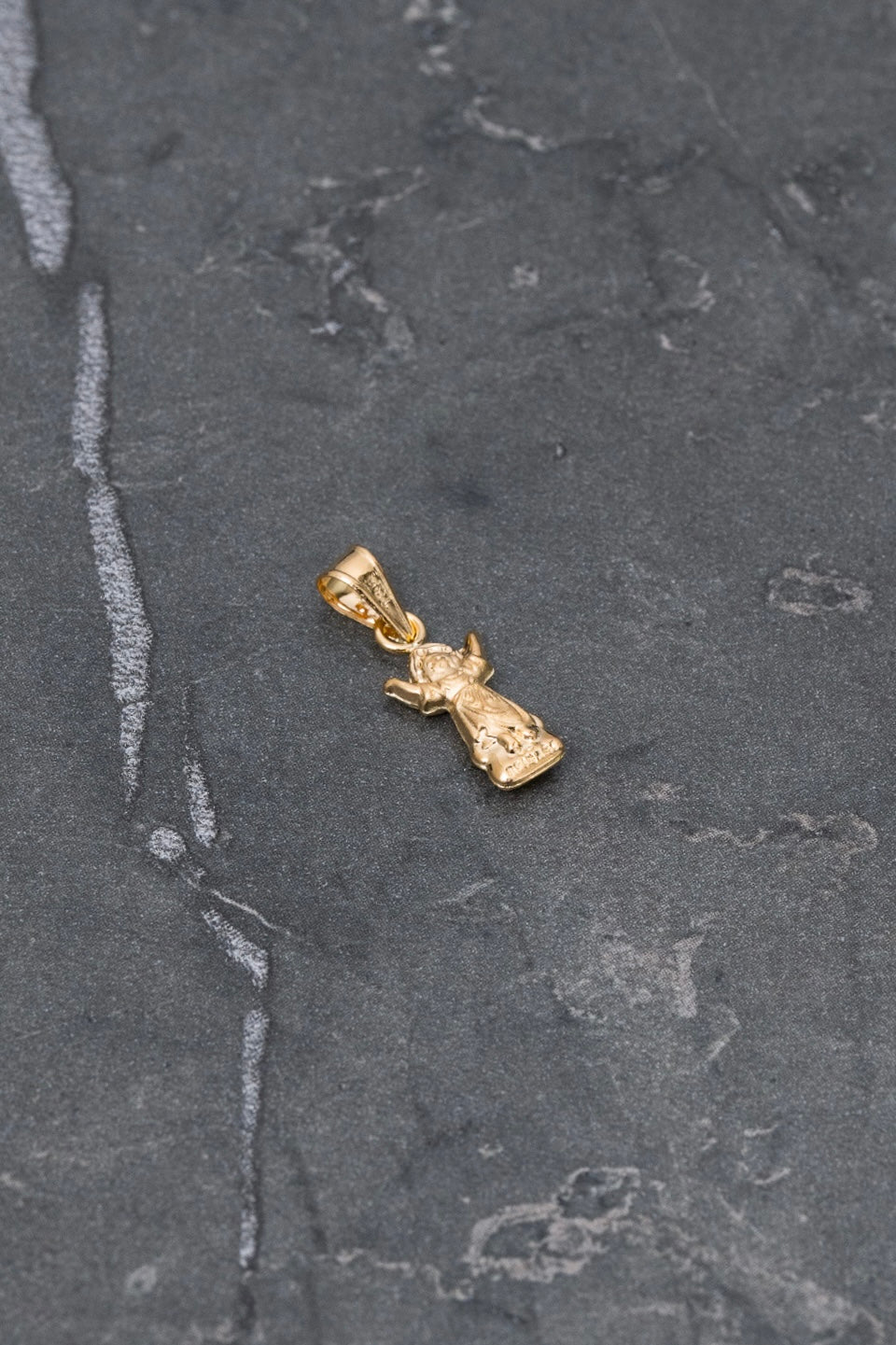 Dije divino niño 0.35gr / Largo 2.0cm — Oro Amarillo