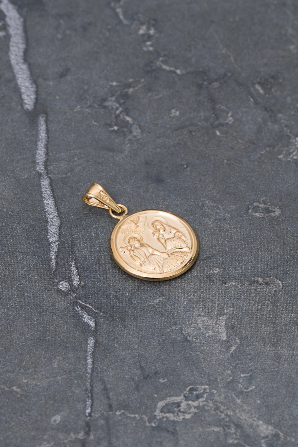 Dije santisima trinidad 1.3gr / Largo 2.5cm — Oro Amarillo