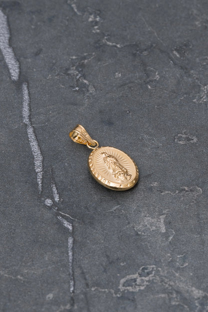 Dije virgen de guadalupe 0.65gr / Largo 2.0cm — Oro Amarillo