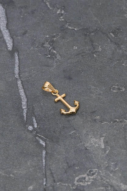Dije de ancla 0.4gr / Largo 2.0cm — Oro Amarillo