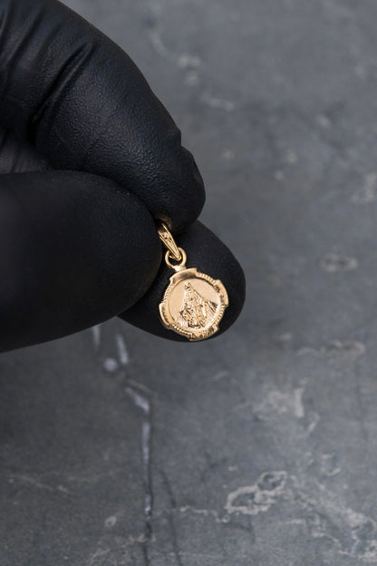 Dije virgen de la milagrosa 0.5gr / Largo 1.7cm / Oro Amarillo Nac P