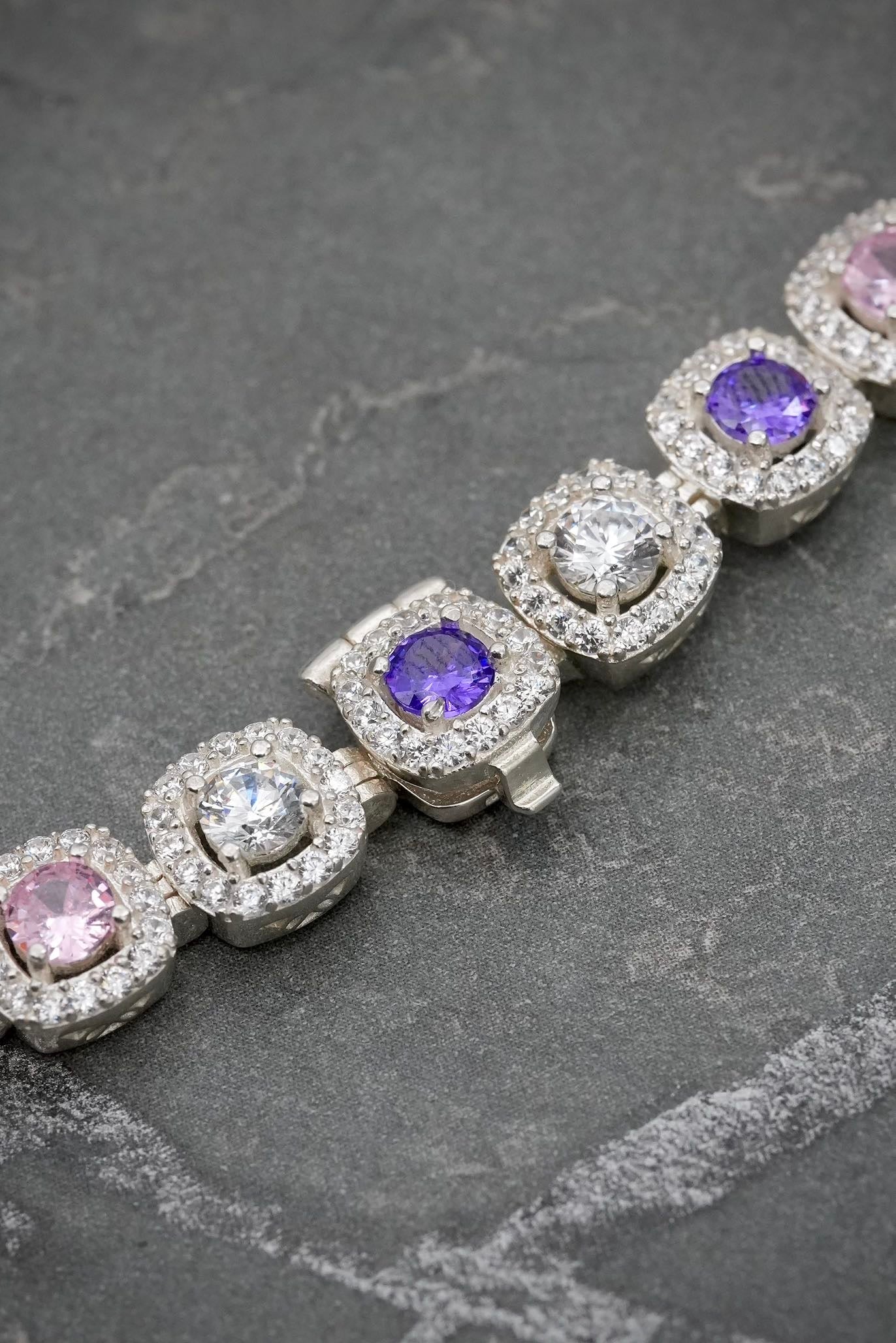 Cadena tenis con swarovski rosado y morado 53.95gr / Largo 45cm / Plata M