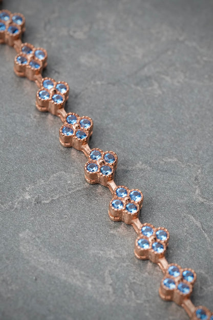 Pulso Lucky Clover con Swarovski Azul 13.8gr / 19.5cm / 5.6mm — Oro Rosado
