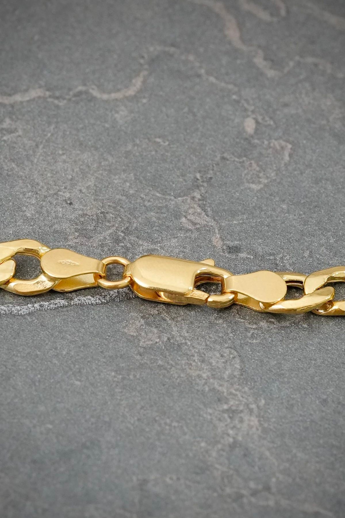 Cadena Cubana 10.2gr / 50cm / 5.9mm — Oro Amarillo