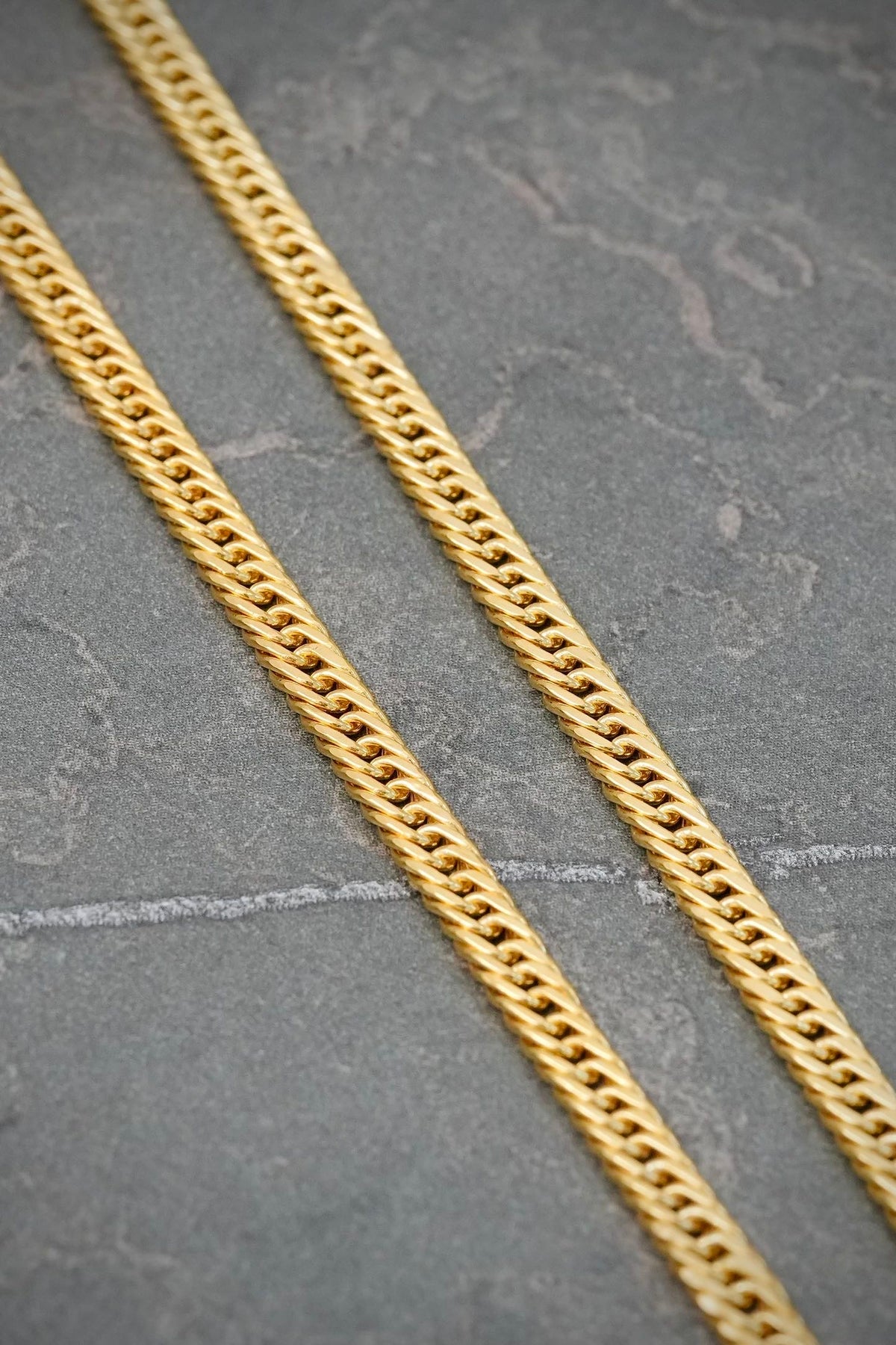 Cadena Cubana 7.4gr / 60cm / 3.7mm — Oro Amarillo