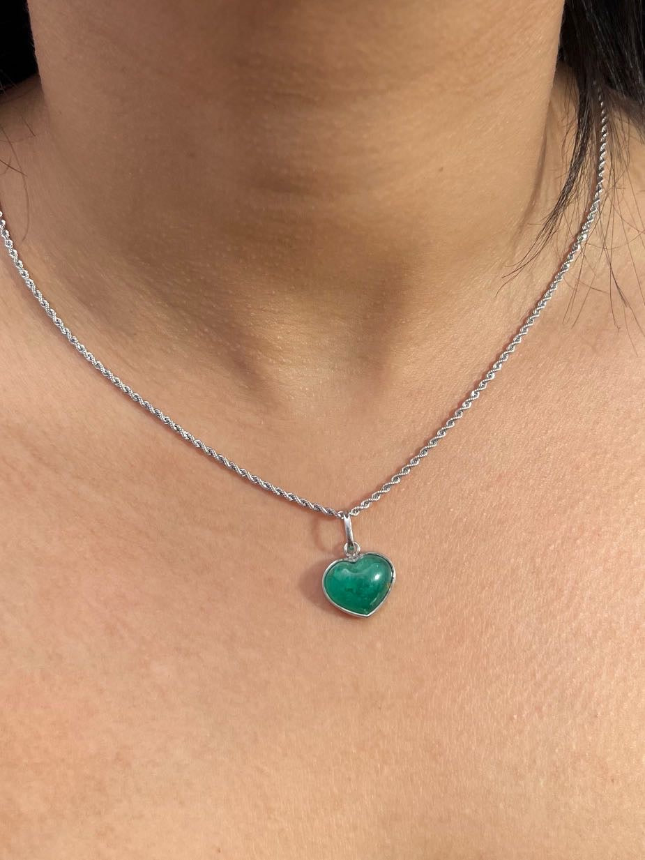 Dije corazon 300pts de esmeralda 2.9gr / Largo 2.2cm / Oro Blanco (Joya) M