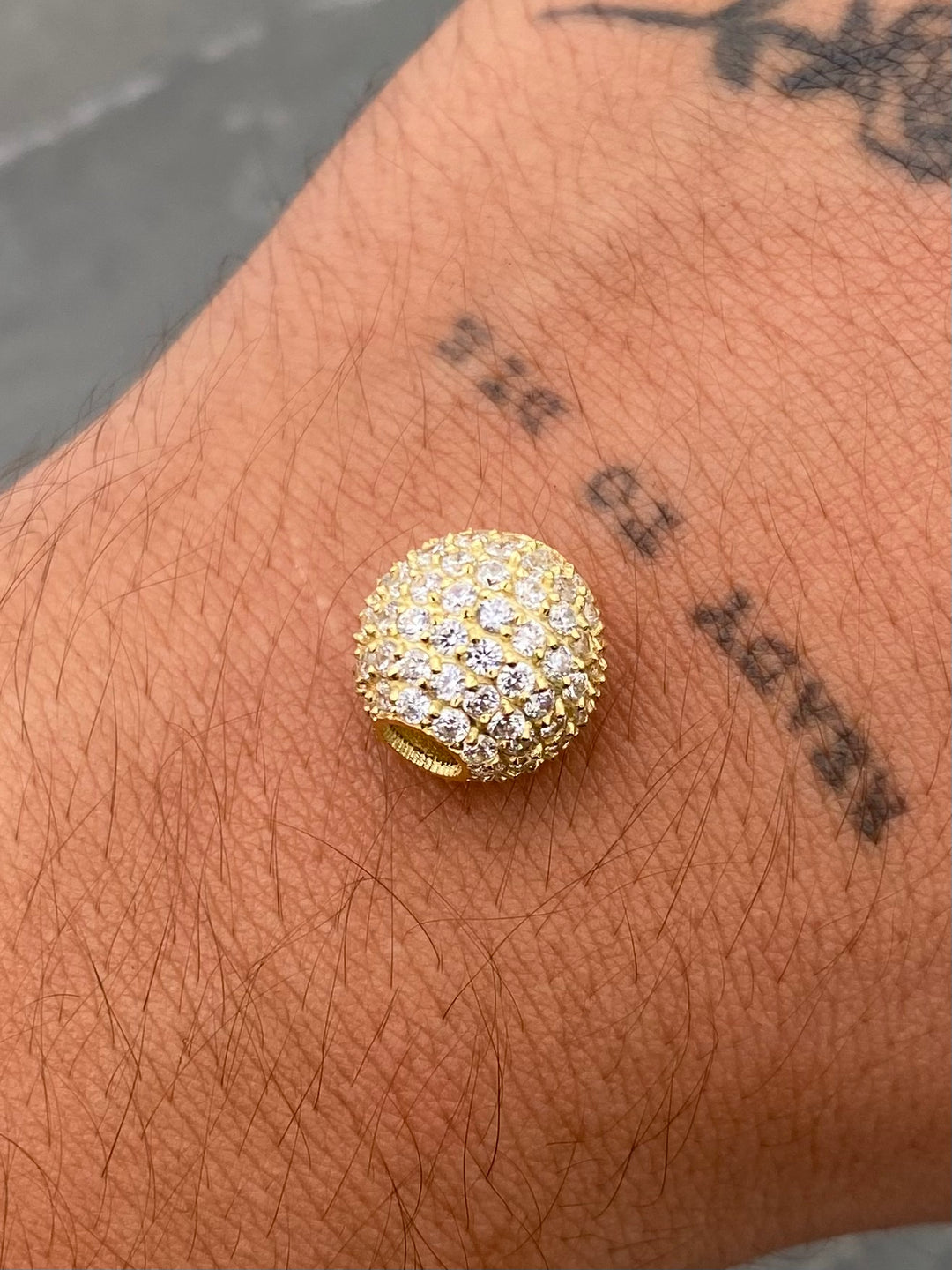 Herraje Bola de Fuego con Swarovski Blanco 6.05gr / 1.1cm / 12.7mm — Oro Amarillo