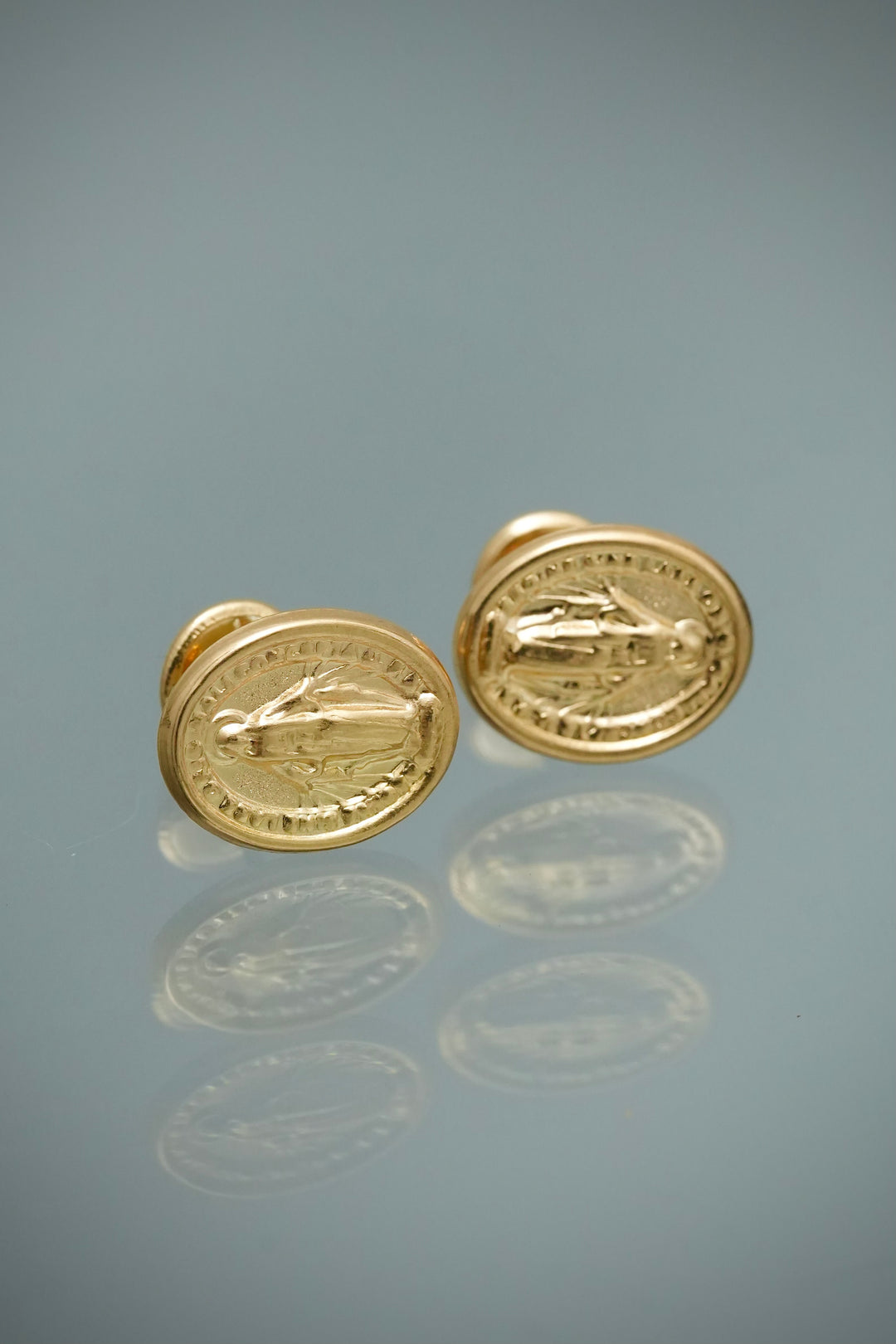 Topos Virgen de la Milagrosa 0.85gr / 1cm / 8.6mm — Oro Amarillo