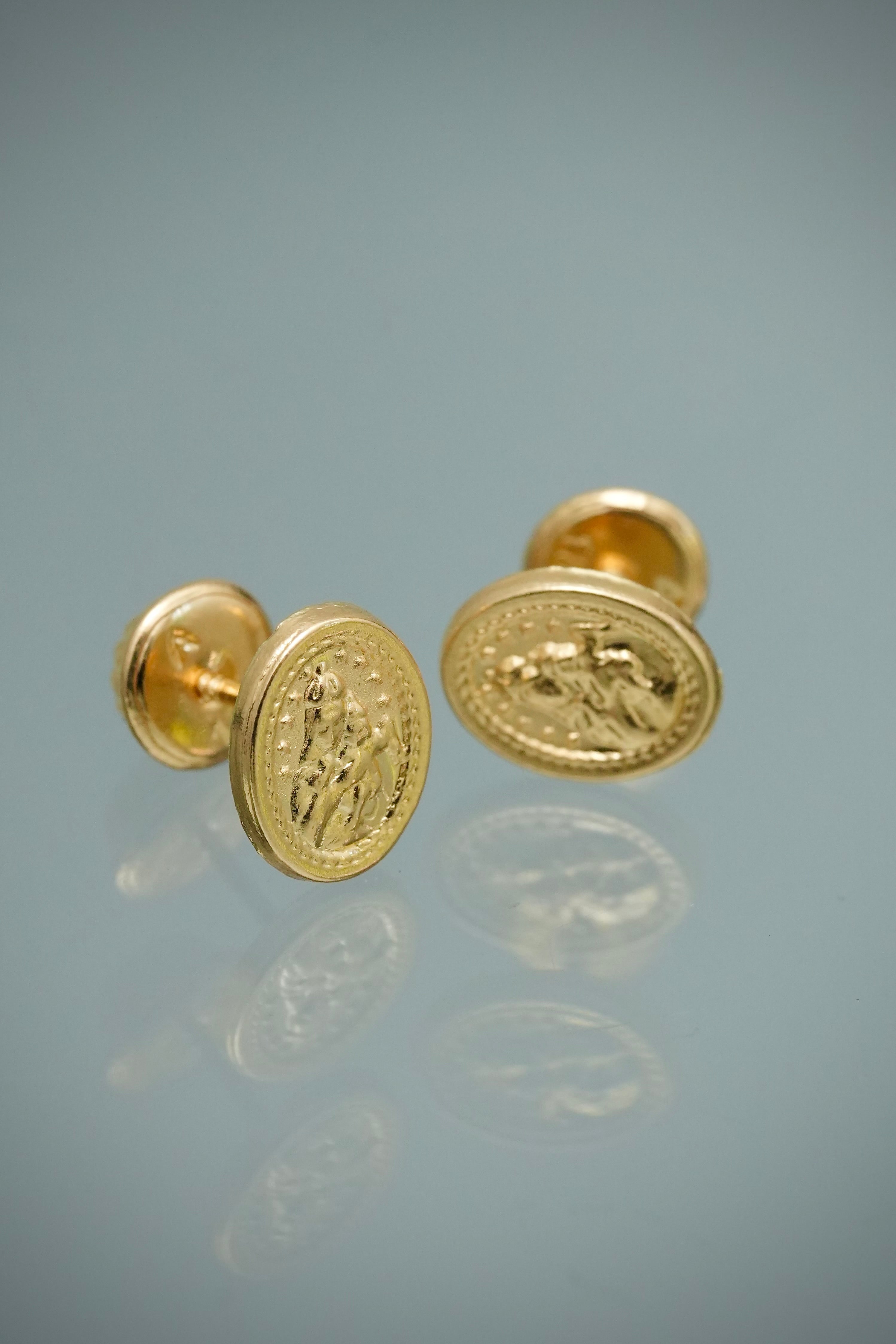 Topos Virgen del Carmen 0.7gr / 0.8cm / 6.6mm — Oro Amarillo