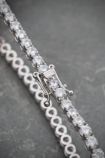 Pulso tenis con swarovski blanco 12.35gr / Largo 19cm / Oro Blanco Nac M