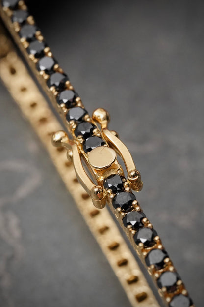 Pulso Tenis con 504pts de Diamante Negro 10.65gr / 18cm / 2.6mm — Oro Amarillo