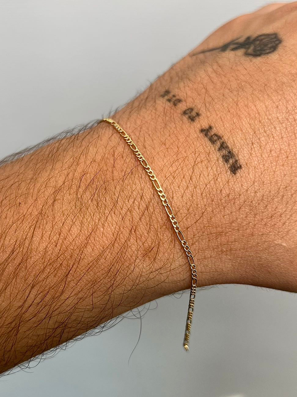 Pulso figaro 0.6gr / Largo 18.5cm / Oro Amarillo italy +1 M