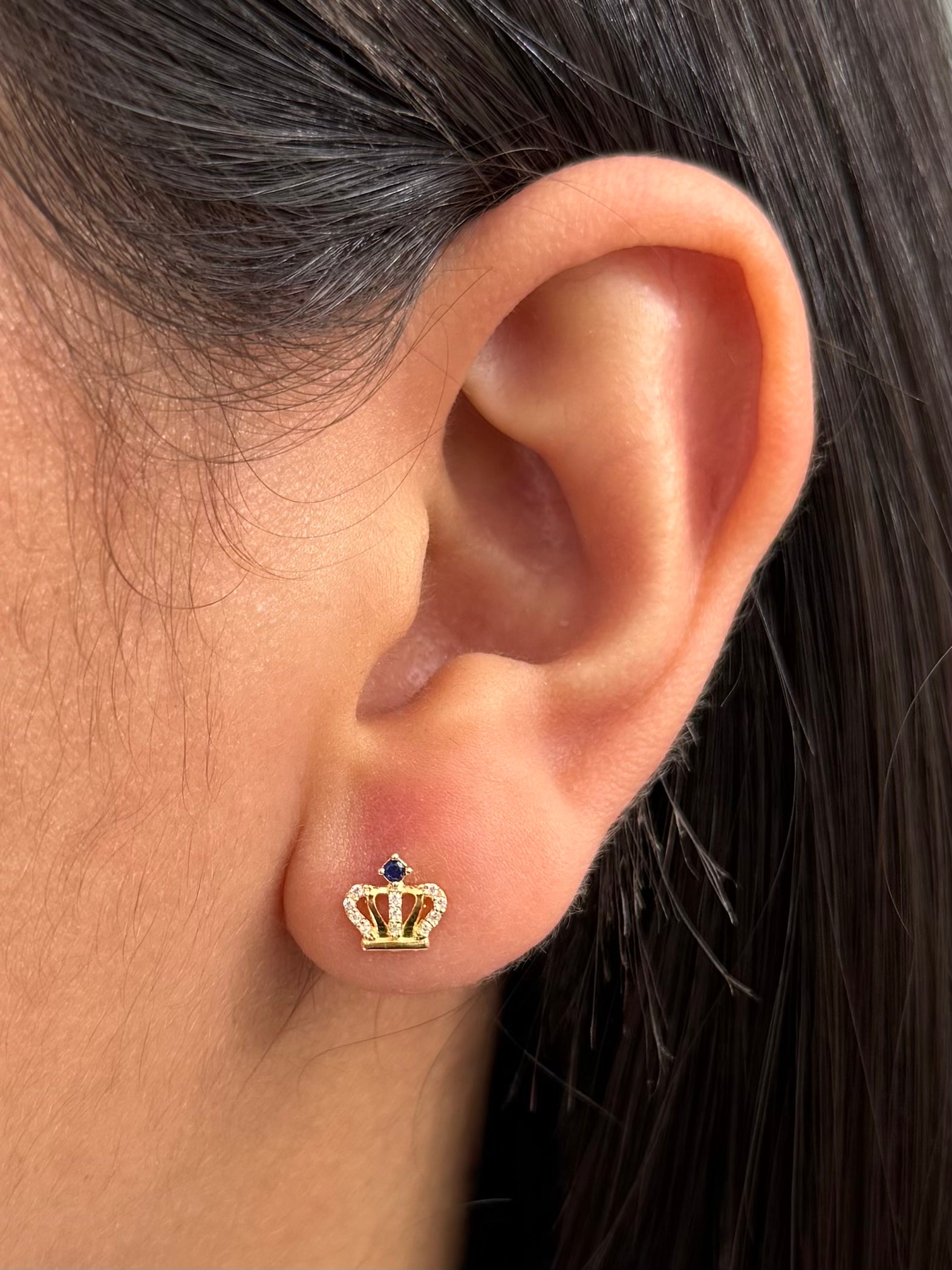 Topos Corona con Swarovski Azul y Blanco 0.8gr / 0.7cm / 7.3mm — Oro Amarillo