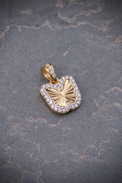 Dije mariposa con swarovski blanco 1.65gr / Largo 1.6cm / Oro Amarillo Nac M
