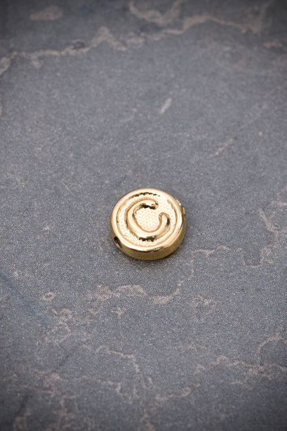 Herraje De Letra C 0.35gr / Largo 0.8cm — Oro Amarillo