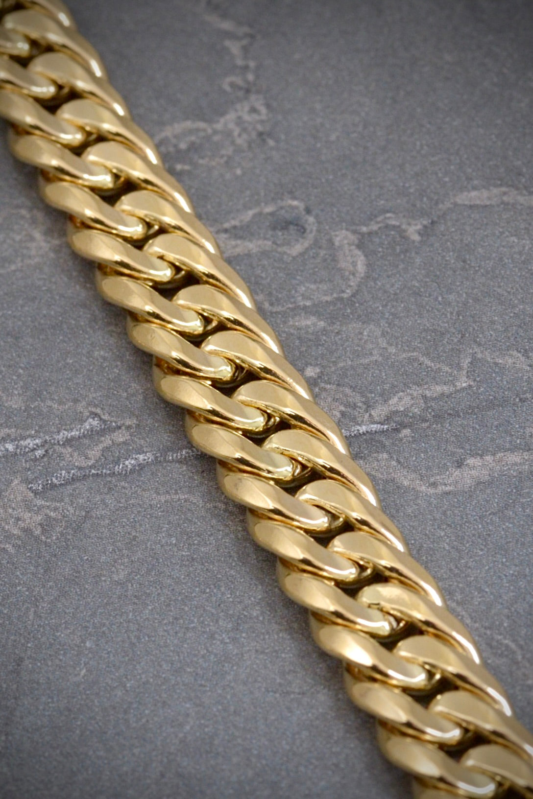 Cadena cubana 22.35gr / Largo 60cm / Oro Amarillo italy cte M