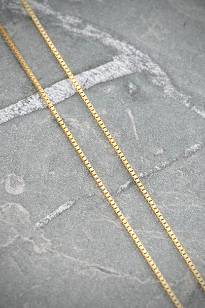 Cadena Veneciana 1.95gr / 50cm / 0.7mm — Oro Amarillo