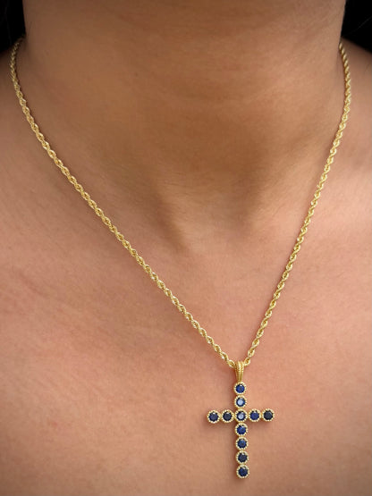 Dije Cruz con Swarovski Azul 4.6gr / 3.7cm / 22.7mm — Oro Amarillo