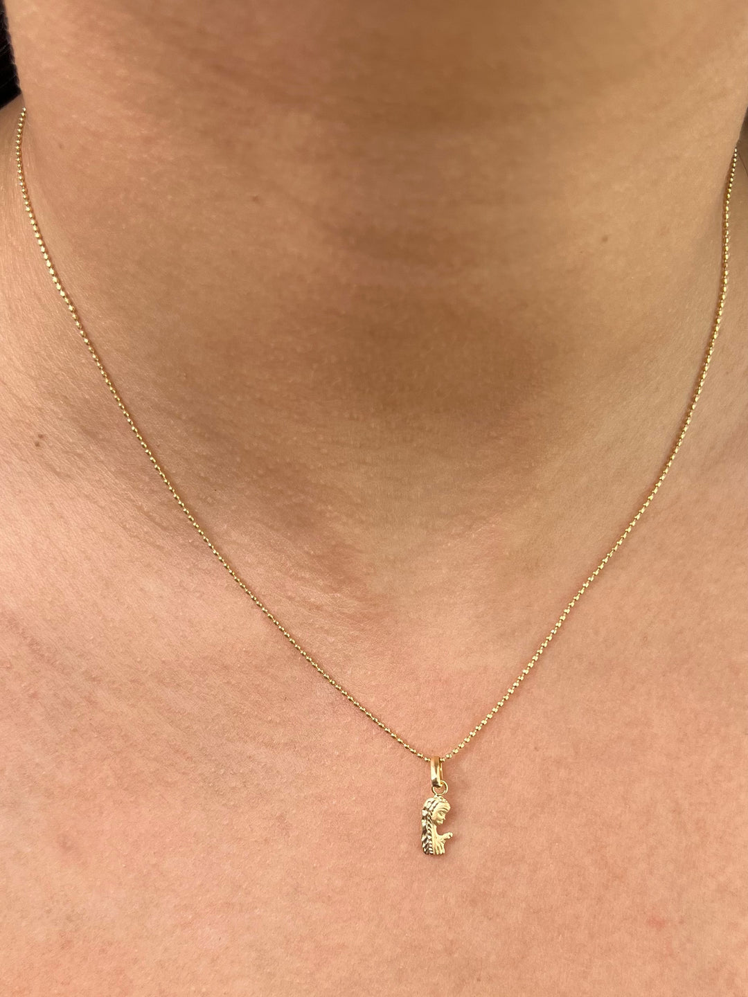 Dije virgen maria 0.3gr / Largo 1.5cm — Oro Amarillo