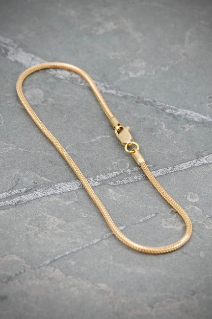 Pulso franco 2.4gr / Largo 19cm — Oro Amarillo