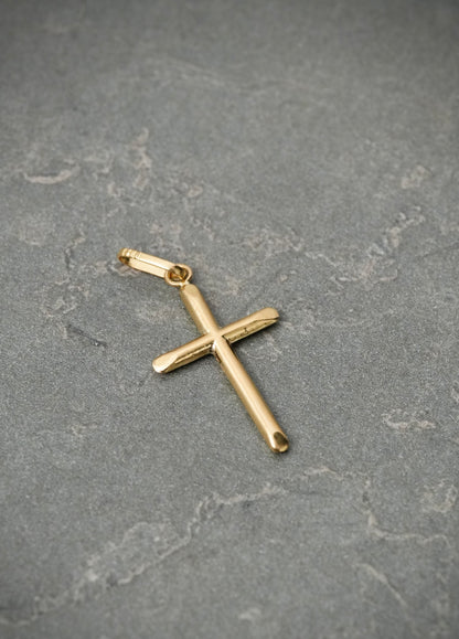 Dije Cruz 0.4gr / Largo 2.8cm / Oro Amarillo Nac B