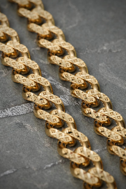 Cadena cubana diamantada 31.3gr / Largo 65cm — Oro Amarillo