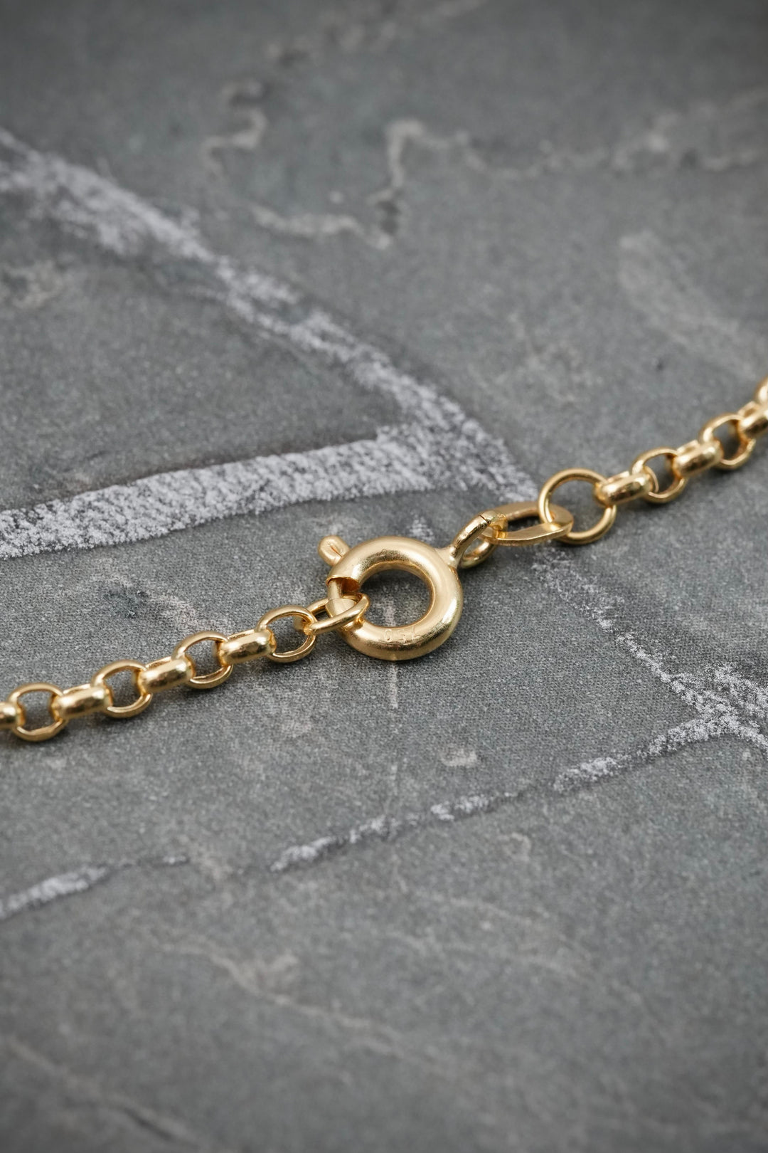 Cadena aro seguido 4.25gr / Largo 60cm — Oro Amarillo