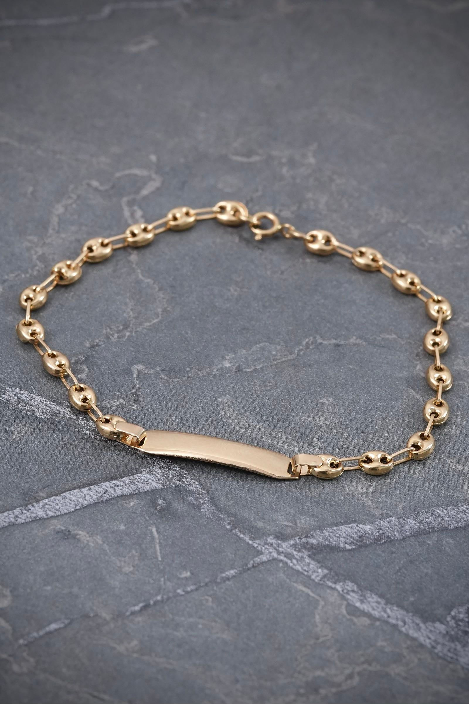 Pulso bebe con placa 2gr / Largo 17cm / Oro Amarillo Nac B