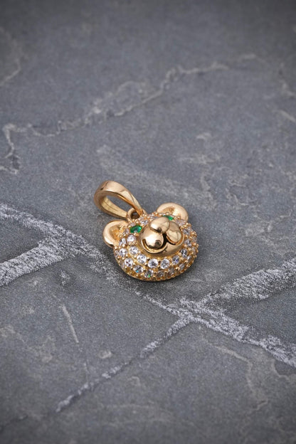 Dije oso con swarovski verde y blanco 2gr / Largo 1.6cm / Oro Amarillo Nac B