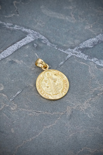 Dije san benito 2.15gr / Largo 2.1cm / Oro Amarillo Nac B
