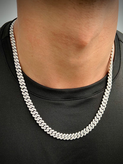 Cadena cubana con 871pts de moissanita 68.5gr / Largo 50cm / Plata (Joya) B
