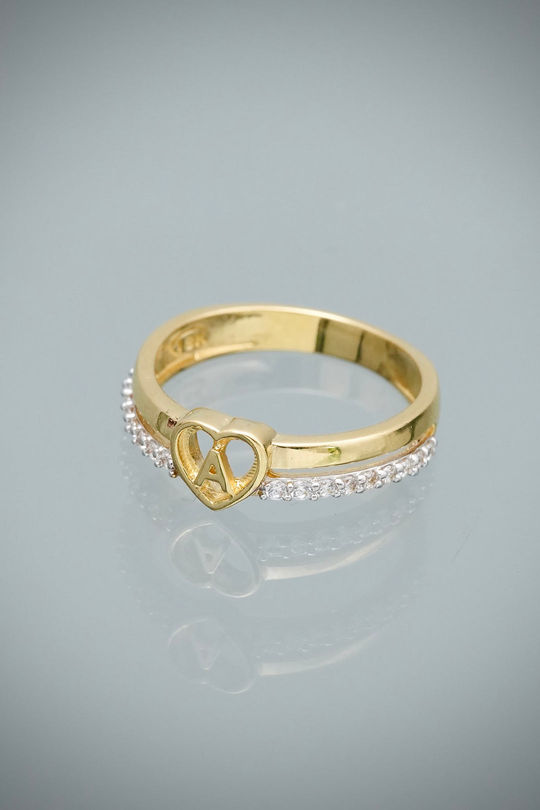 Anillo Corazon con Swarovski Blanco 2.6gr / Talla 5 — Oro Amarillo