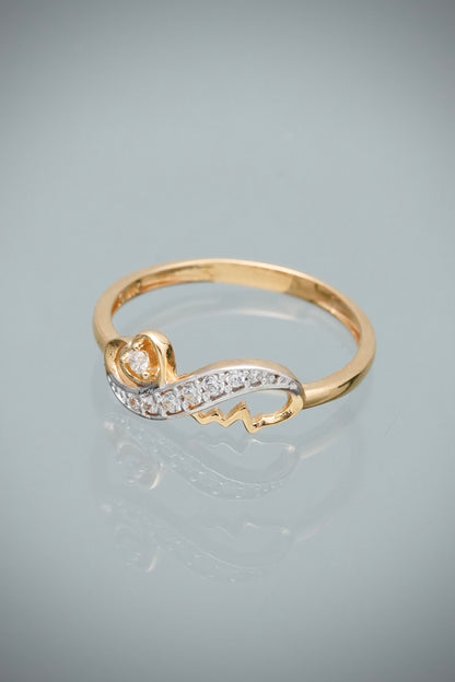 Anillo con Swarovski Blanco 1.6gr / Talla 6 3/4 — Oro Amarillo